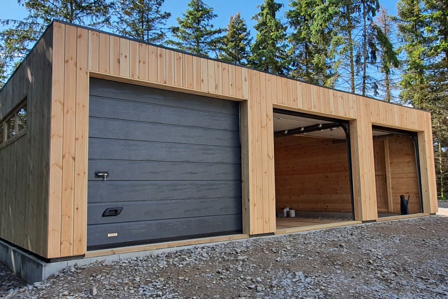 Garage-in-legno-e-normativa-edilizia-in-Italia-permessi-e-regole-da-conoscere